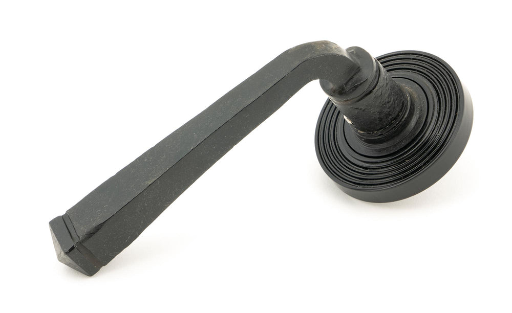 External Beeswax Avon Round Lever on Rose Set (Beehive)