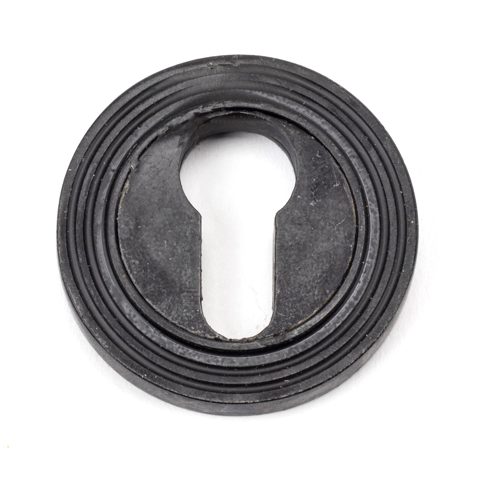 External Beeswax Round Euro Escutcheon (Beehive)