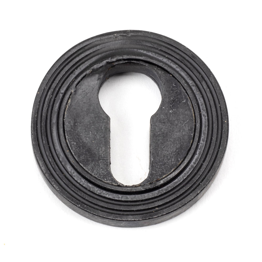 External Beeswax Round Euro Escutcheon (Beehive)