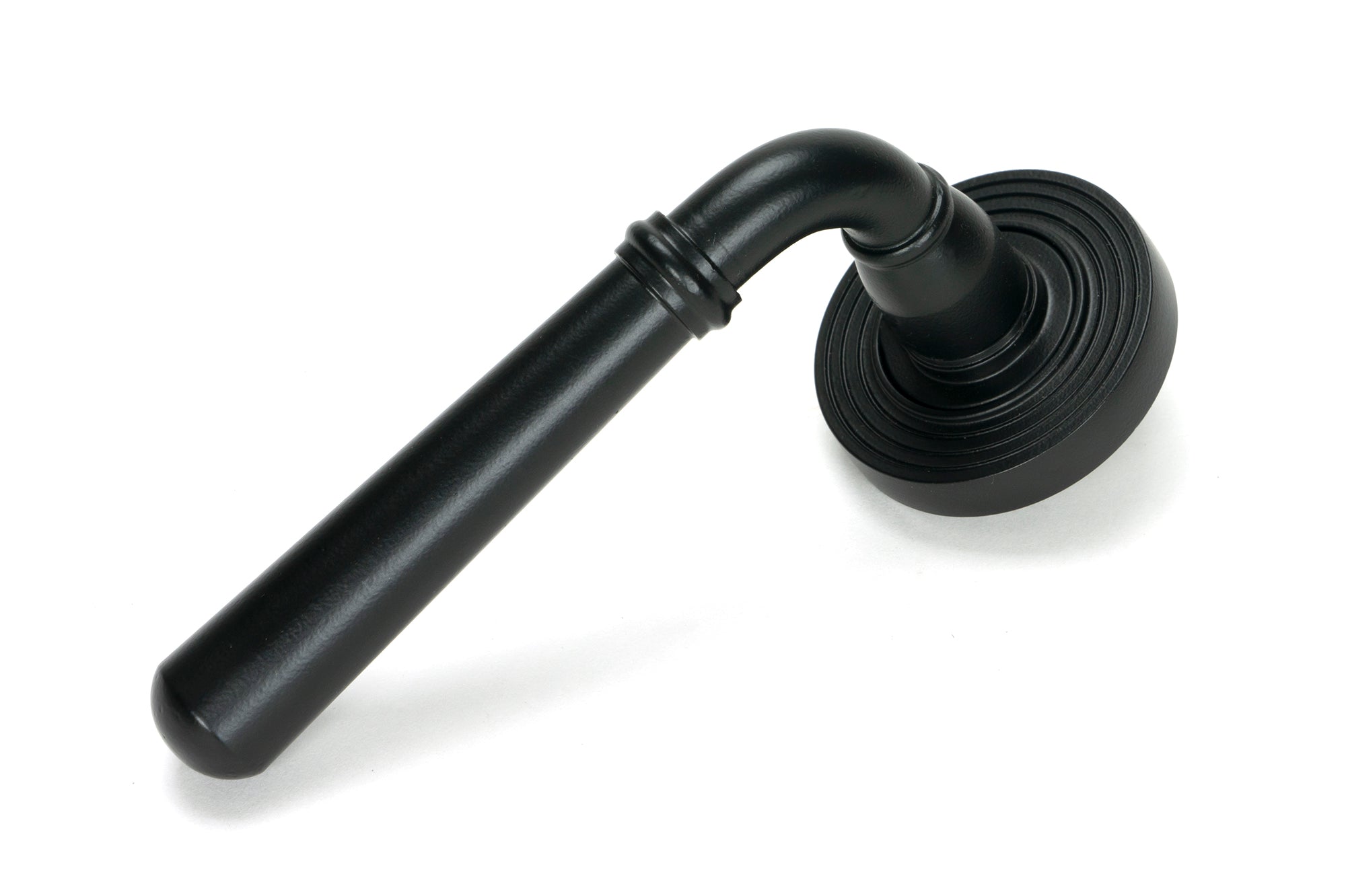 Matt Black Newbury Lever on Rose Set (Beehive) - Unsprung