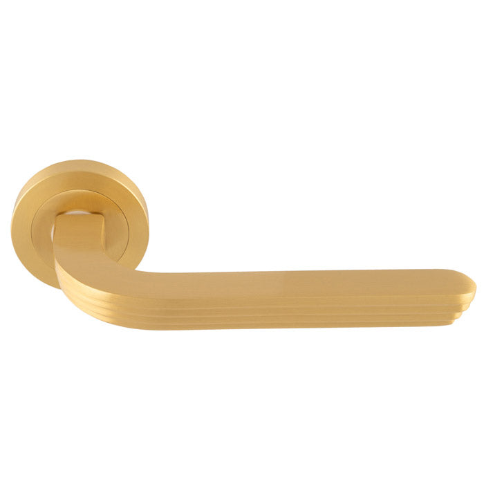 Cloud Lever on Rose