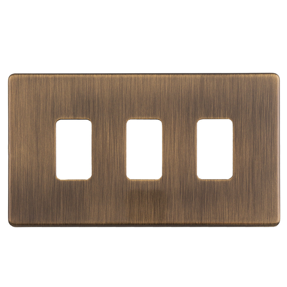 Skip to the beginning of the images gallery Concealed 3mm 1 - 12 Gang Grid Plates