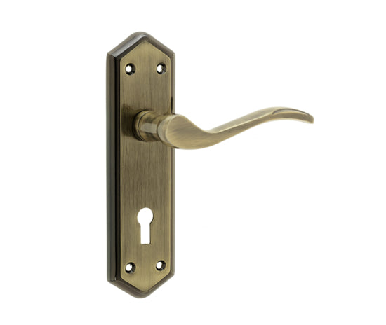 Jedo Paris Suite Lever on Plate