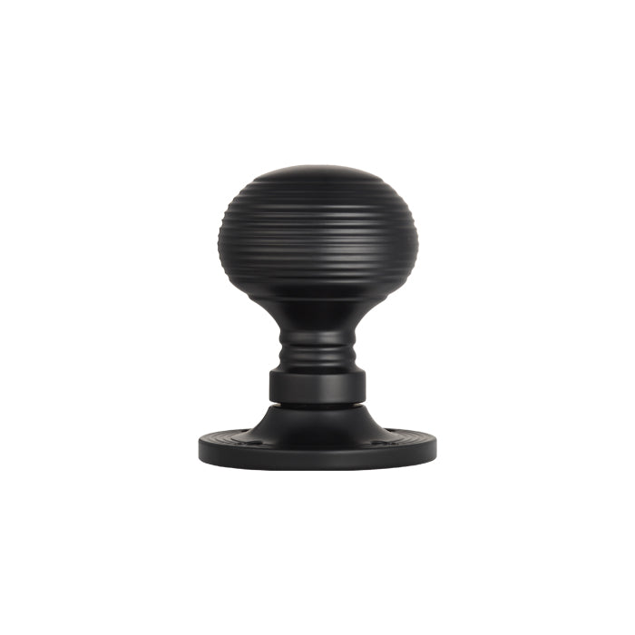 Delamain Reeded Knob