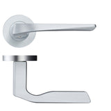 Lyra lever on round rose