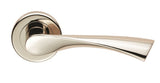 Venti Lever on Rose