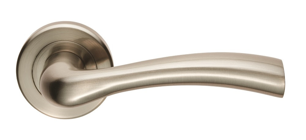 Cinquanta Lever on Rose