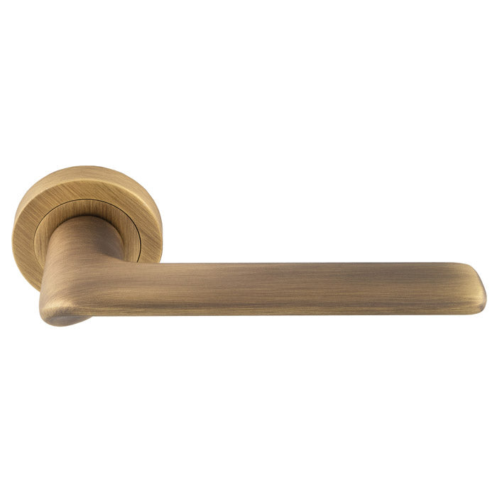 Vortex lever on rose