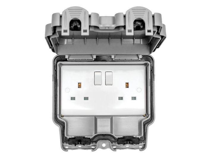 2 Gang Switched Socket