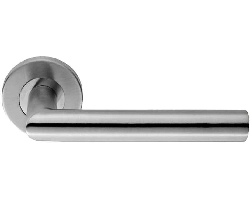 Eurospec Julian Mitred Stainless Steel Door Handles – Polished Or Satin Stainless Steel  (sold In Pairs)