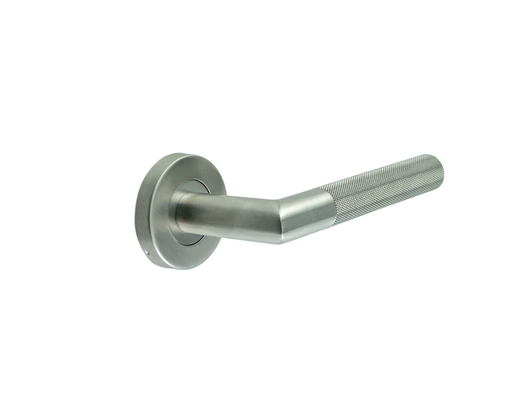 sss-knurled-lever-on-rose-luxury-collections-of-door-handles
