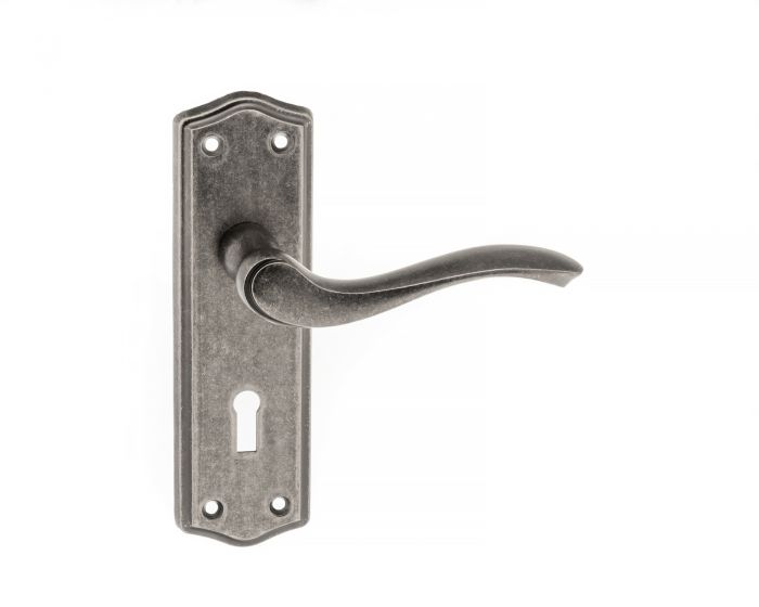 Atlantic Warwick Old English Door Handles On Backplate, Distressed Silver – Oe178ds (sold In Pairs)