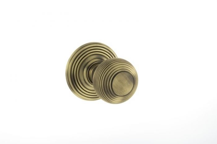 Atlantic Old English Ripon Solid Brass Reeded Mortice Knob, Matt Antique Brass – Oe50rmkmab (sold In Pairs)